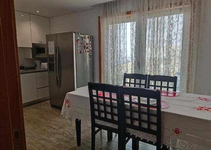 ホステル Cachinnans & ヴィラ・ド・コンデ