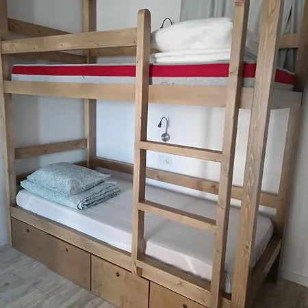 Hostel Cachinnans &